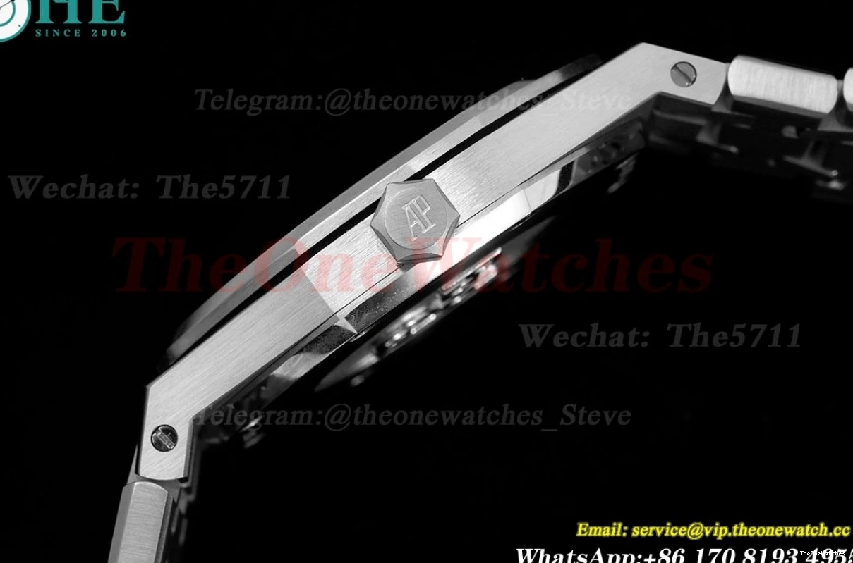 Ladies 33mm Quartz Royal Oak Black SS SS Swiss Dial 8F 0501